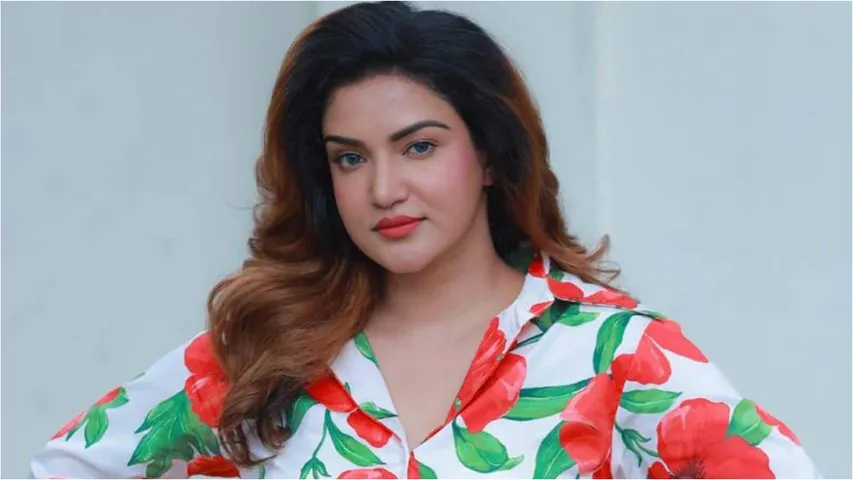 honey rose files complaint