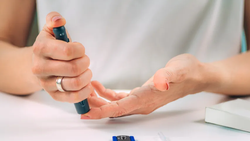 Diabetes pain in shoulder 