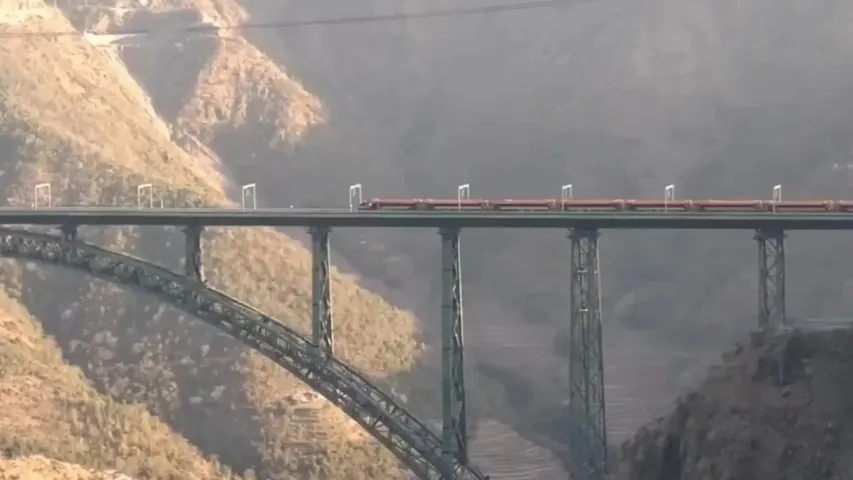 Vande Bharat Train Passes Through The World’s Highest Chenab Rail Bridge