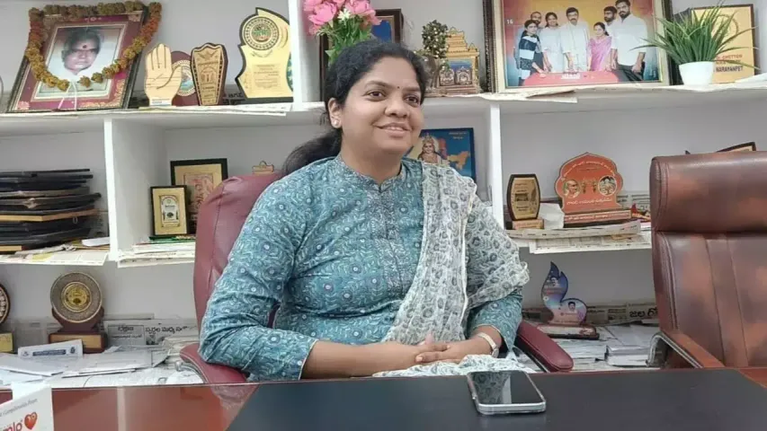 MLA PARNIKA REDDY