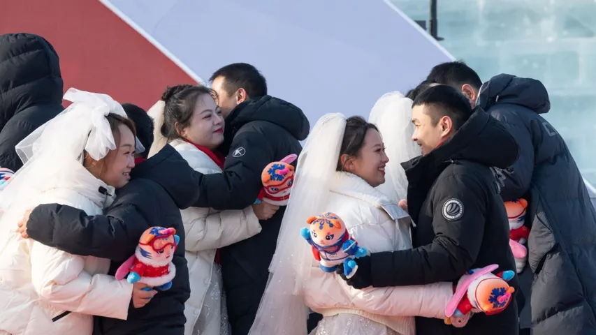  marriages in China crash to record low, while divorces on the rise