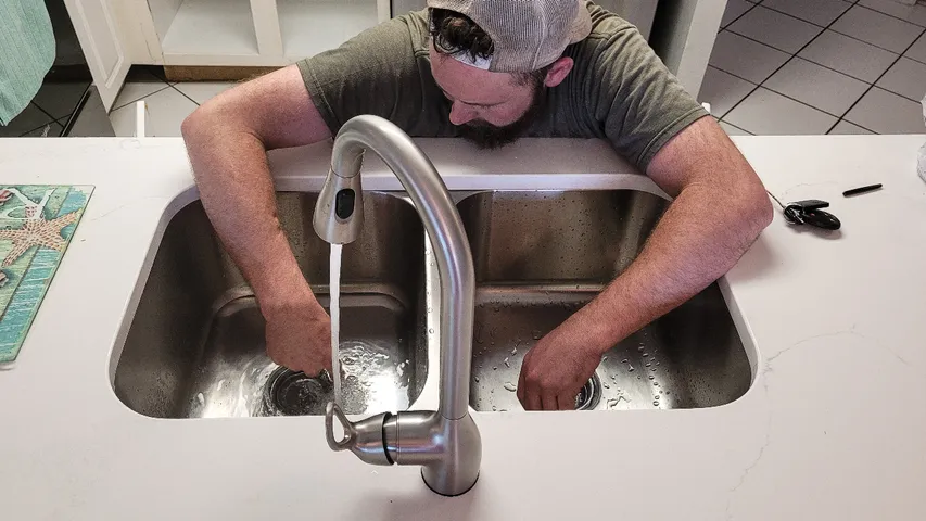 kitchen sink jammed