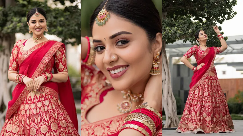 sreemukhi in half saree