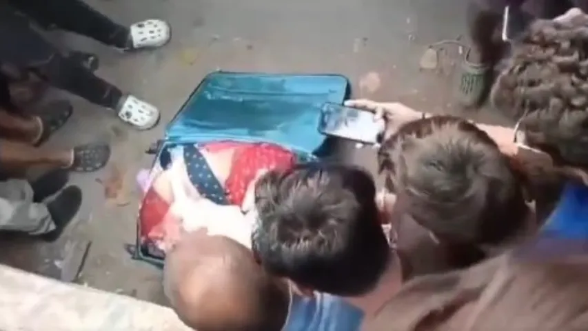 Kolkata Suit case