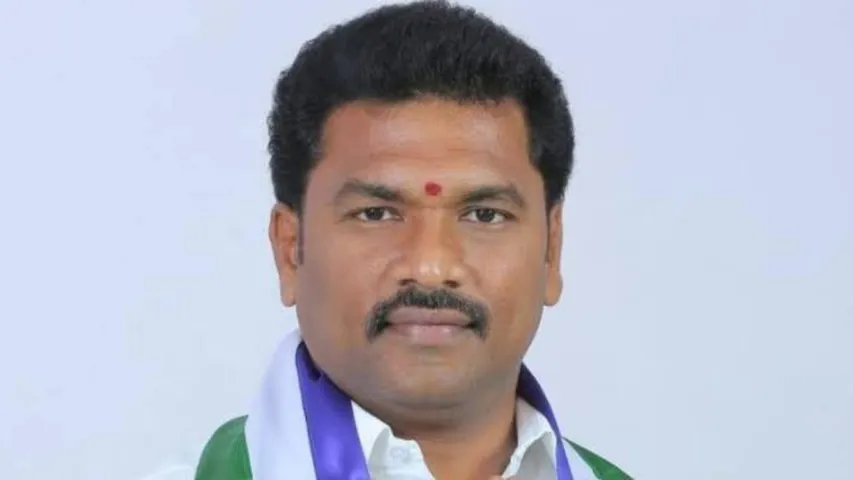 Kavati Manohar Naidu :