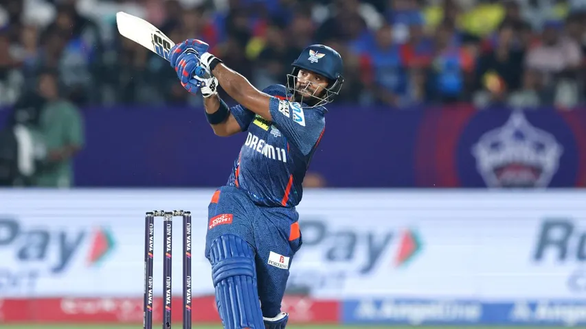 Lucknow Super Giants players Nicholas Pooran hit four consecutive sixes