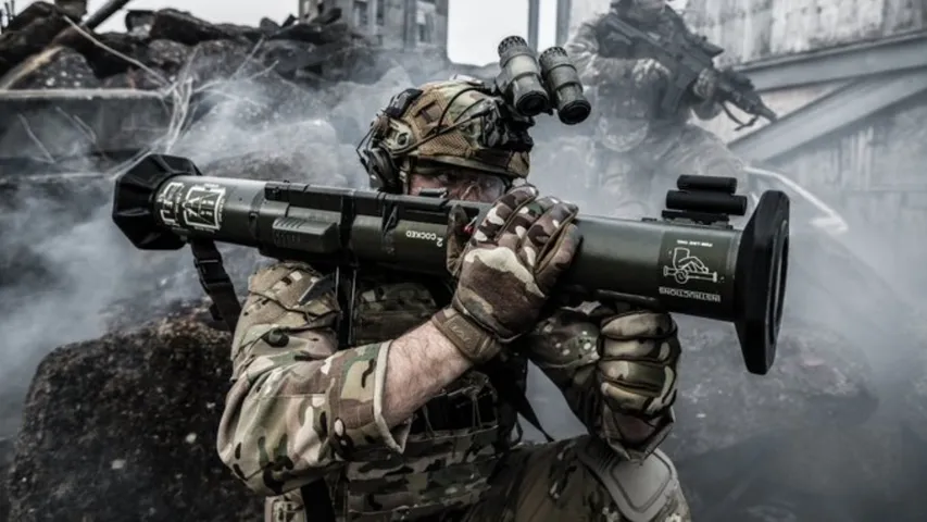 AT-4 weapons