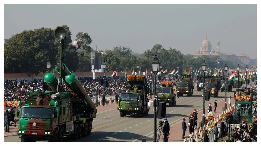  Pakistan vs India's Military  