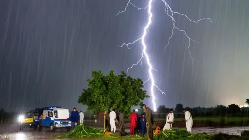Three killed in lightning strike in Prakasam district