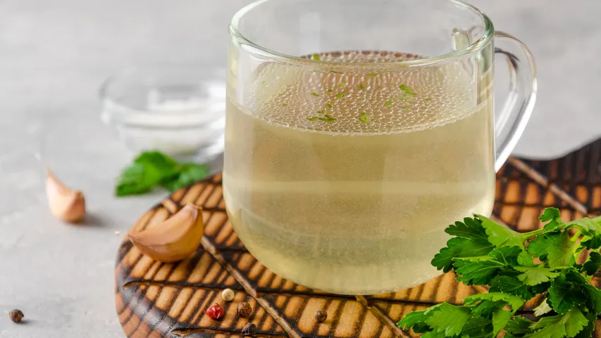 coriander leaves water 