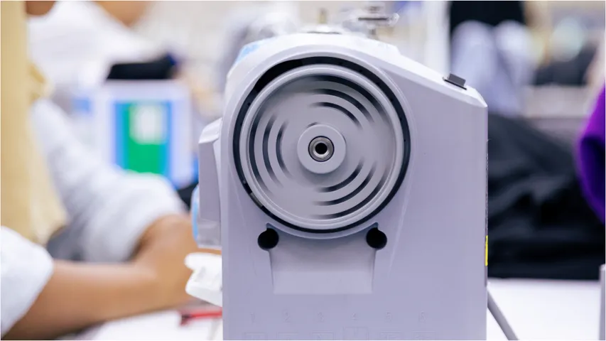 Reasons why an AC compressor explodes