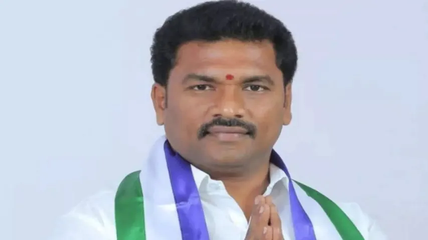 YSRCP Mayor Kavati Manohar