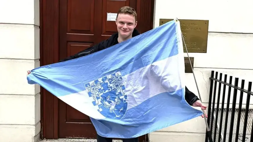 Meet This 20 Years old Who Formed A Country Of 400 Citizens