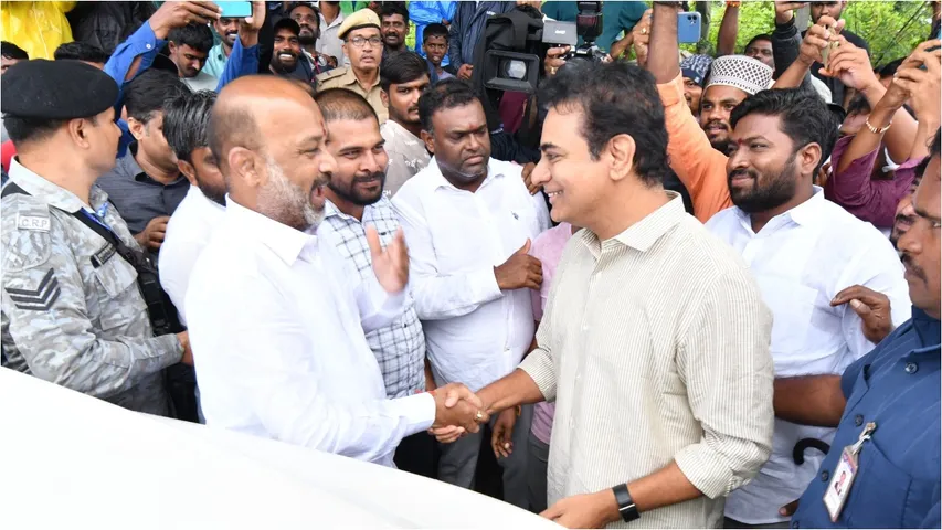 Sensation in politics.. Opponents confront each other..