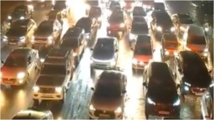 Heavy traffic jam