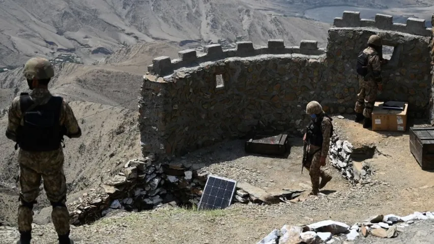 Afghanistan says it has killed 58 Pakistani soldiers in overnight border operations