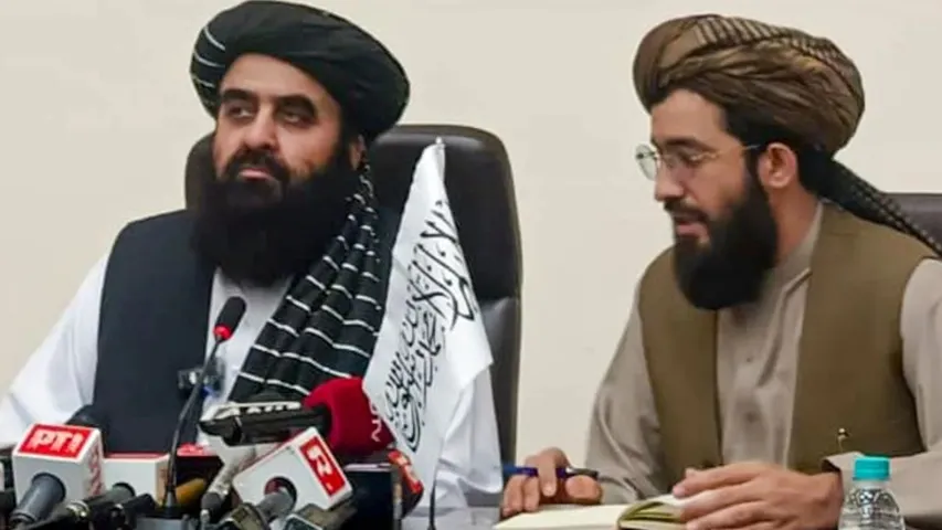 Taliban minister at press meet redo with women journalists