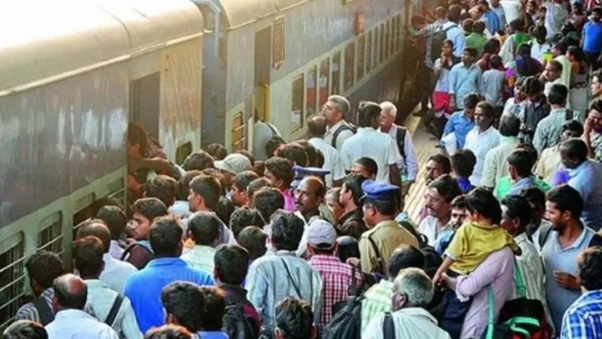 Railways suspends Platform Ticket sales at 5 stations in Delhi