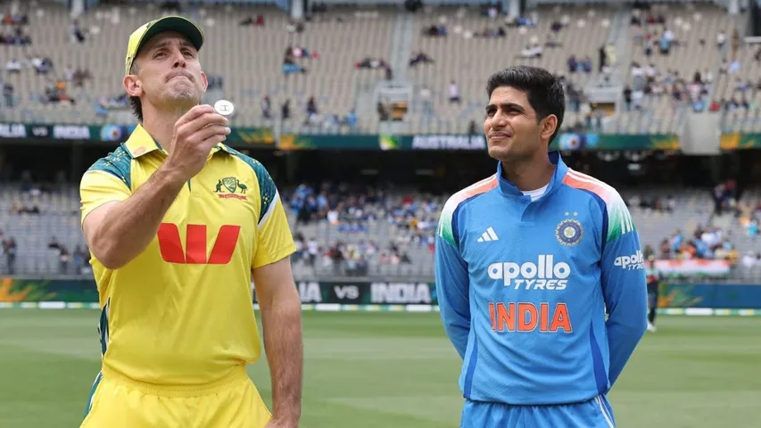 Australia won the toss opt to bowl india