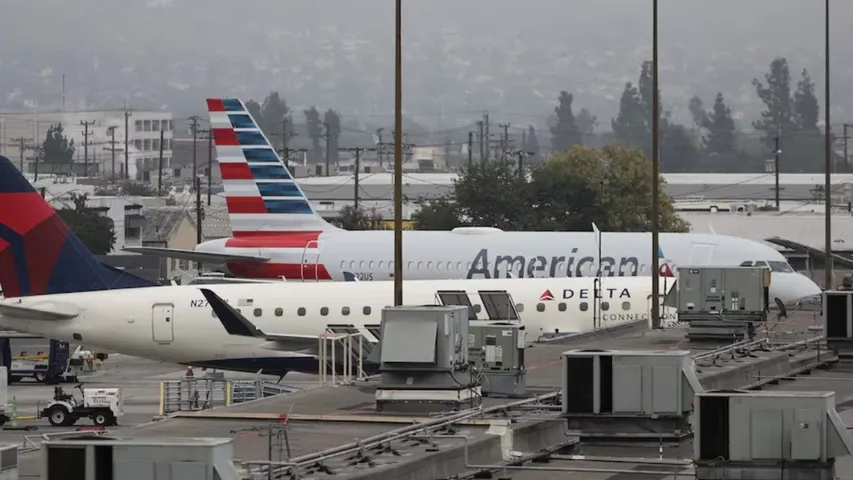 Over 8,000 US Flights Delayed Amid Government Shutdown