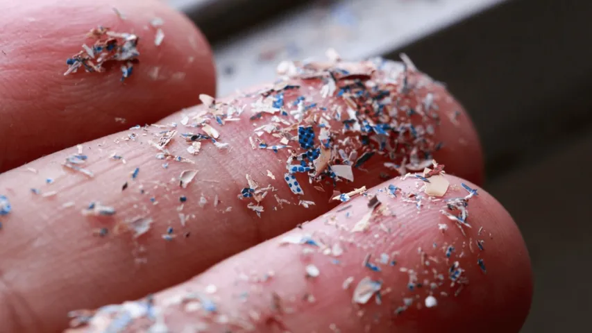 A study Reveals Microplastics in air