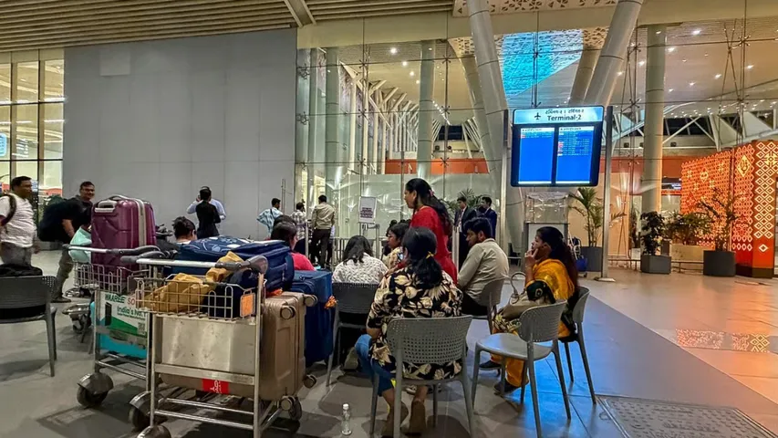 Over 5 Lakh Indian students Stranded In West Asia