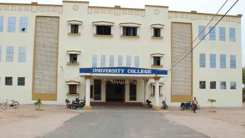 Students Clash In Telangana University in Kamareddy
