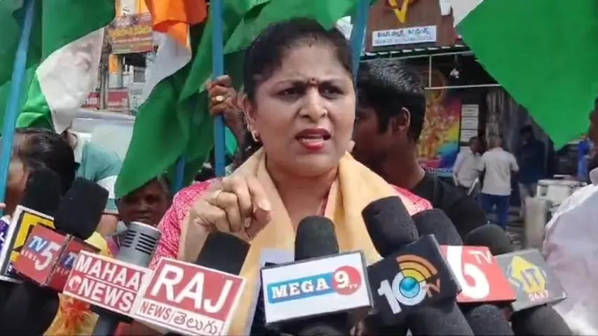 Congress leader Sunkara Padma Shri