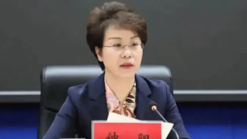 china beautiful officer