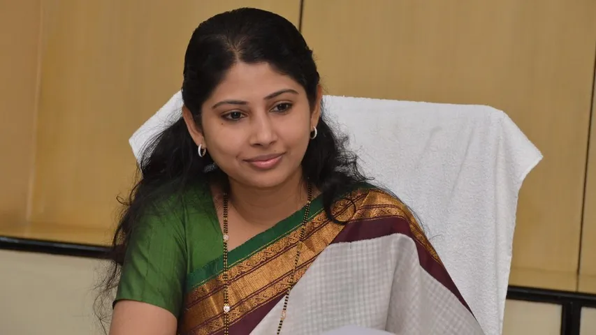 UPSC: దివ్యాంగులు కలెక్టర్లు కావొద్దా?.. స్మిత వ్యాఖ్యల్లో వాస్తవం ఉందా?