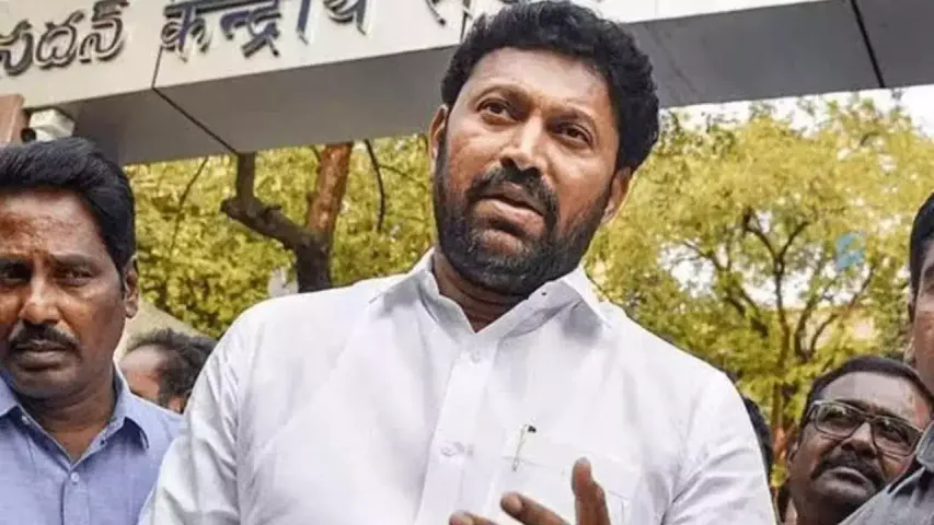 MP Avinash: వివేకా హత్య.. చీకటి ఒప్పందంతోనే అలా జరిగింది..అవినాష్ సంచలన వ్యాఖ్యలు..!