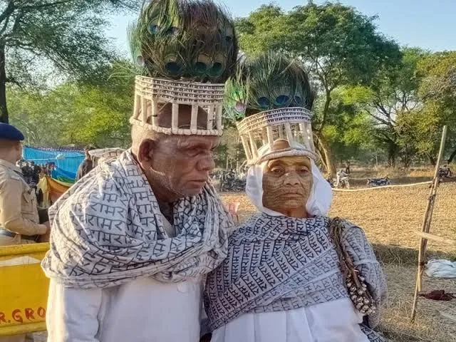 ఒళ్లంతా రాముడి పచ్చబొట్లే