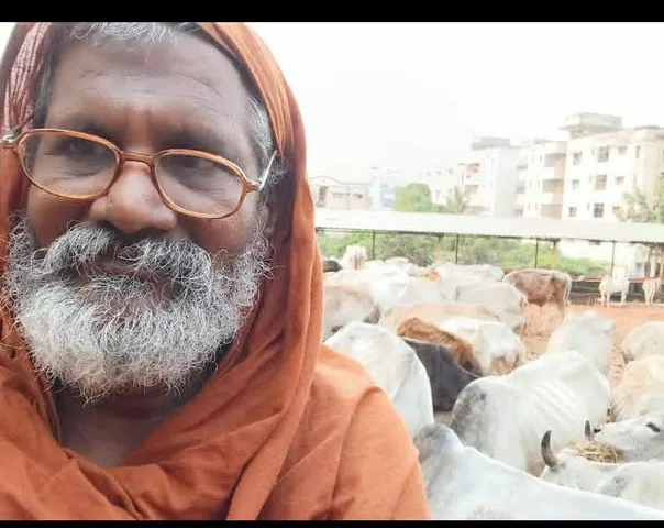 విశాఖలో పూర్ణానంద స్వామీజీ అరెస్ట్