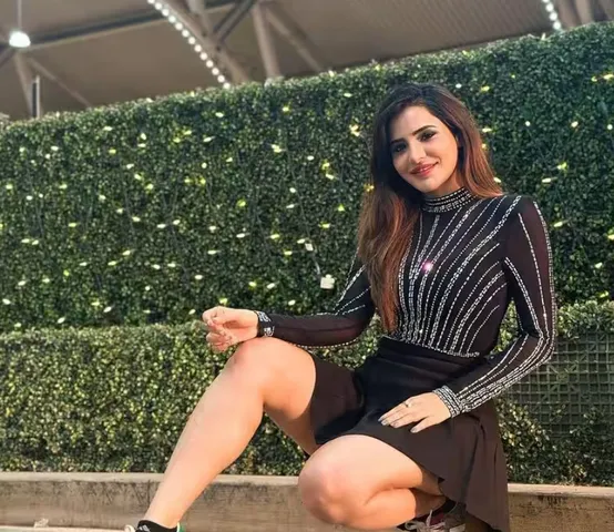 ఆ విషయంలో మాత్రం "తగ్గేదేలే" అంటున్న అషురెడ్డి