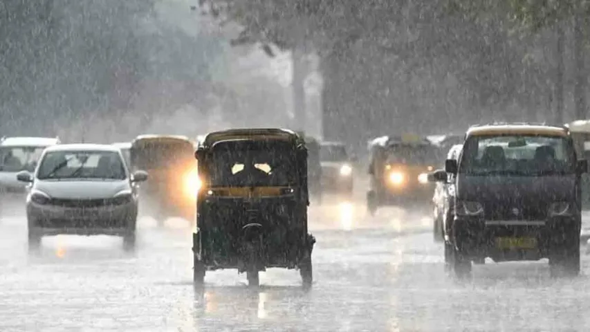 ఢిల్లీ, ముంబైలో దంచికొడుతున్న వానలు..!!