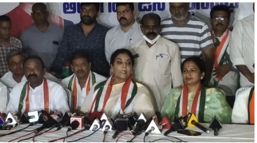 Breaking : కాంగ్రెస్ టికెట్లపై రేణుకా చౌదరి సంచలన వ్యాఖ్యలు..
