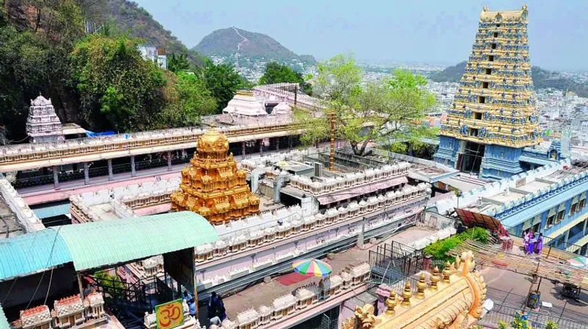 బెజవాడ దుర్గమ్మ గుడి ఘాట్ రోడ్డు మూసివేత