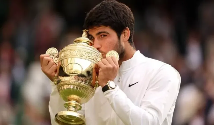 Wimbledon: 21ఏళ్ల రికార్డు బద్దలు.. టెన్నిస్‌ నయా కింగ్‌ అల్కరాస్..!