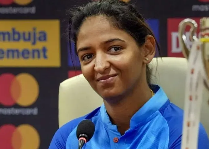 హర్మన్‌ ప్రీత్‌ కి ఊహించని షాక్‌ ఇచ్చిన ఐసీసీ!