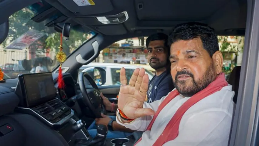 నేరం రుజువైతే బ్రీజ్ భూషణ్ జైలుకే.. ఢిల్లీ పోలీసుల ఆరోపణ