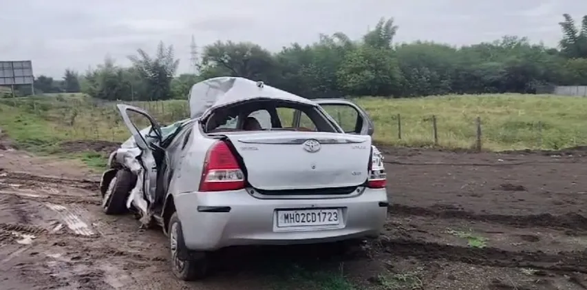 ఘోర రోడ్డు ప్రమాదం, మృతిచెందిన కారు డ్రైవర్‌