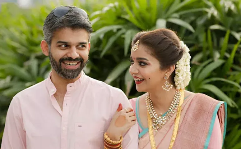 Colors Swathi : త్వరలో విడాకులు తీసుకోబోతున్న హీరోయిన్ కలర్‌ స్వాతి?..
