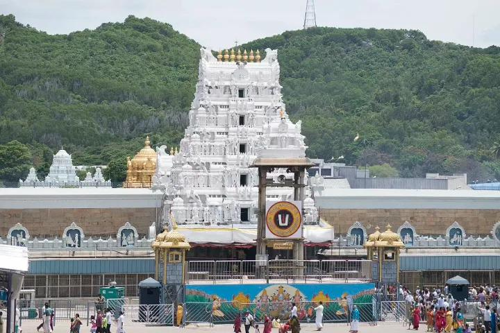 ఆగస్టులో శ్రీవారి పుష్కరిణి మూసివేత