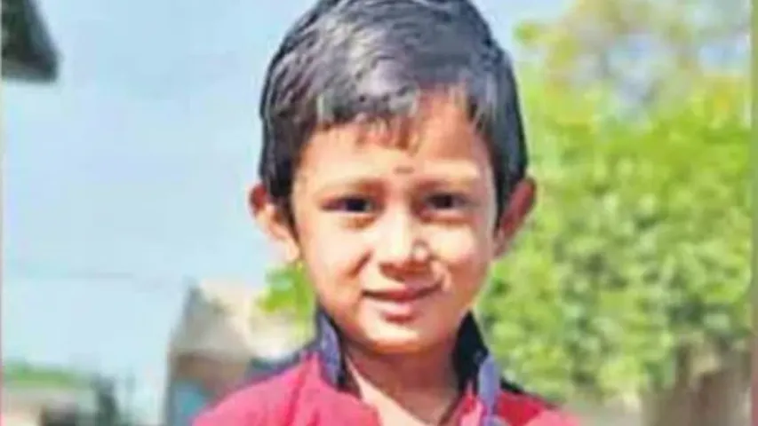 Khammam: కామేపల్లిలో విషాదం.. కారులో ఊపిరాడక బాలుడు మృతి