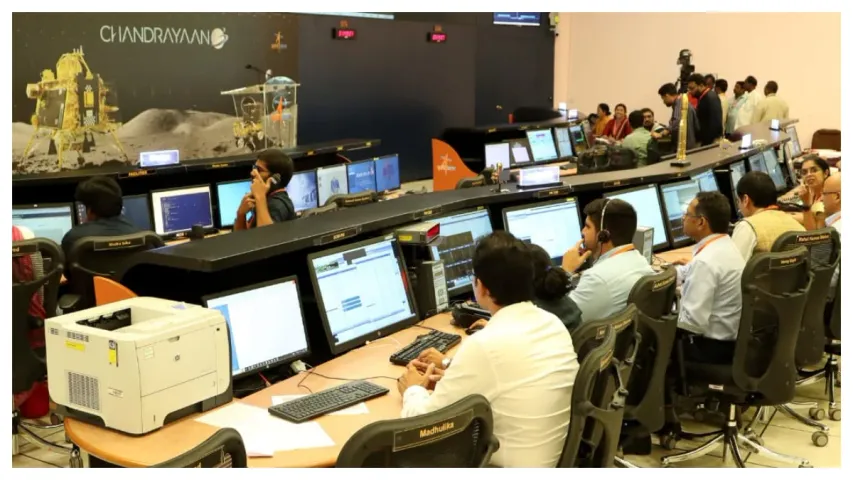 Chandrayaan-3: మరి కొద్ది గంటల్లో చారిత్రాత్మక ఘట్టం .!తెలుగు రాష్ట్రాల్లో సంబరాలు