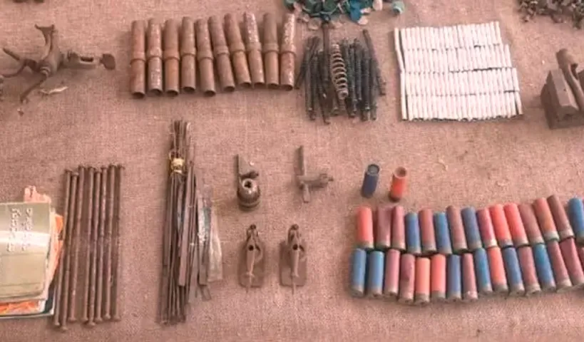 303 రైఫిల్స్, 11 SMBL,15 హ్యండ్ గ్రానెడ్లు, 51 MM మోర్టార్ బాంబులతో మావోయిస్ట్ డంప్ స్వాధీనం..తీవ్ర కలకలం!!