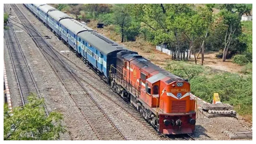 Hyderabad and Charminar Express Robbed: ఆ రెండు రైళ్లే వారి టార్గెట్.. అర్థరాత్రి చొరబడి బీభత్సం సృష్టించిన దొంగలు