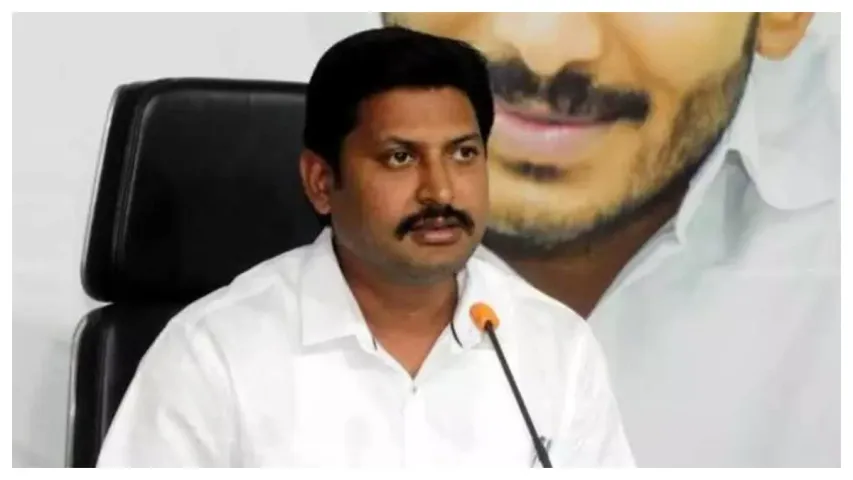 Differences in Denduluru YCP: దెందులూరు వైసీపీలో రగడ.. ఎమ్మెల్యే అబ్బయ్య చౌదరిపై నేతల తిరుగుబాటు