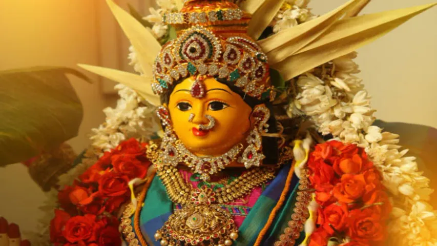 Varalakshmi Vratam 2023 : వరలక్ష్మీవ్రతం, శుభ ముహూర్తం, పూజ విధానం, వ్రతం కథ గురించి తెలుసుకోండి..!!