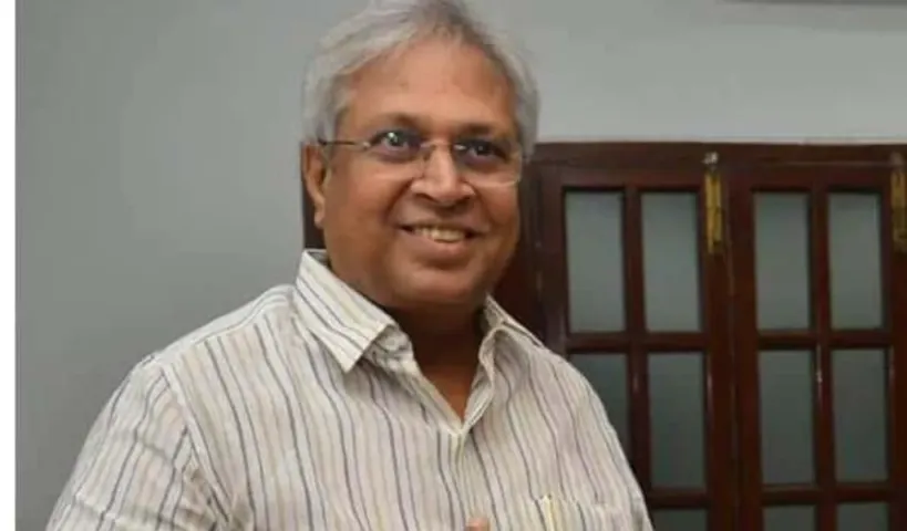 చిరంజీవి మాట్లాడింది కరెక్టే.. ఆయన చిన్న వ్యక్తి కాదు: ఉండవల్లి